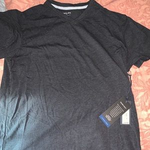 Kenneth Cole V-neck t-shirt